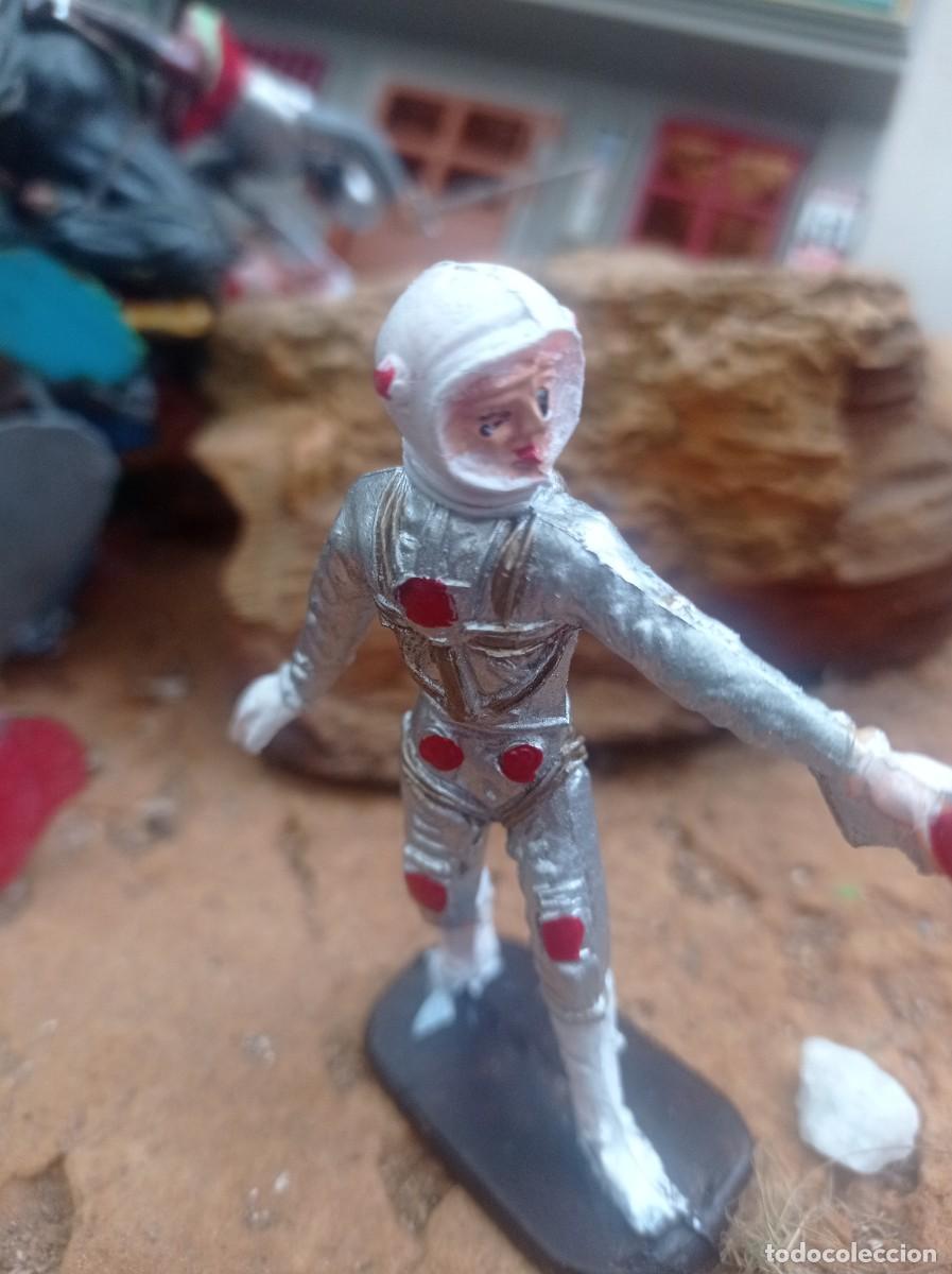 Figuras de goma y PVC: Astronauta de comansi - Foto 3