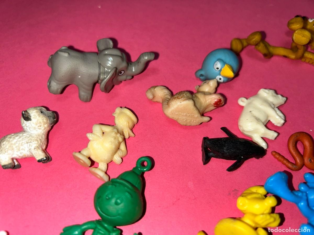 Figuras de goma y PVC: LOTE DE MU&Ntilde;ECOS DUNKIN DISNEY PITUFOS ASTERIX - Foto 2