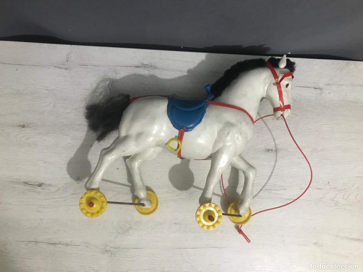 Figuras de goma y PVC: Curioso caballo de arrastre - Foto 8
