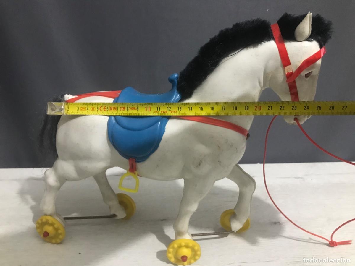 Figuras de goma y PVC: Curioso caballo de arrastre - Foto 11