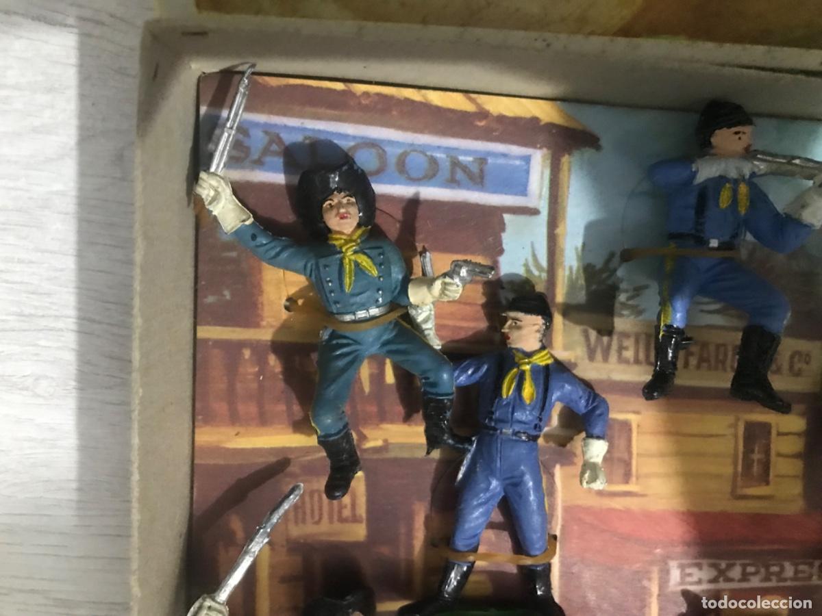 Figuras de goma y PVC: Caja federales de comansi ref 157 - Foto 4