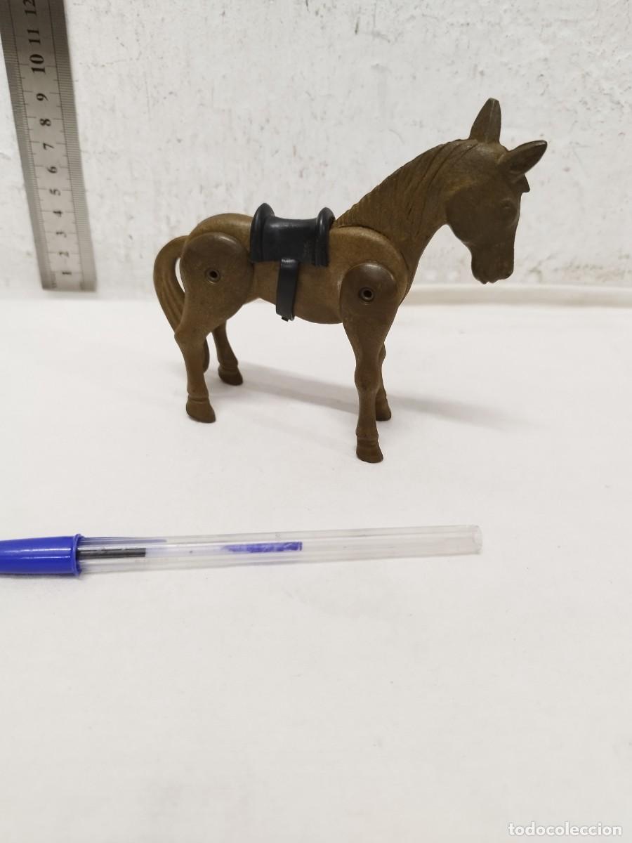 Rubber and PVC Figures: Antigua figura, mu&ntilde;eco. Caballo de juguete a identificar.