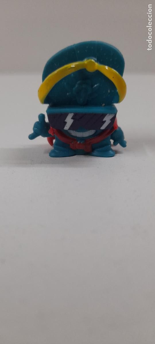 Figuras de goma y PVC: SUPER THINGS / SUPERZINGS - Foto 1