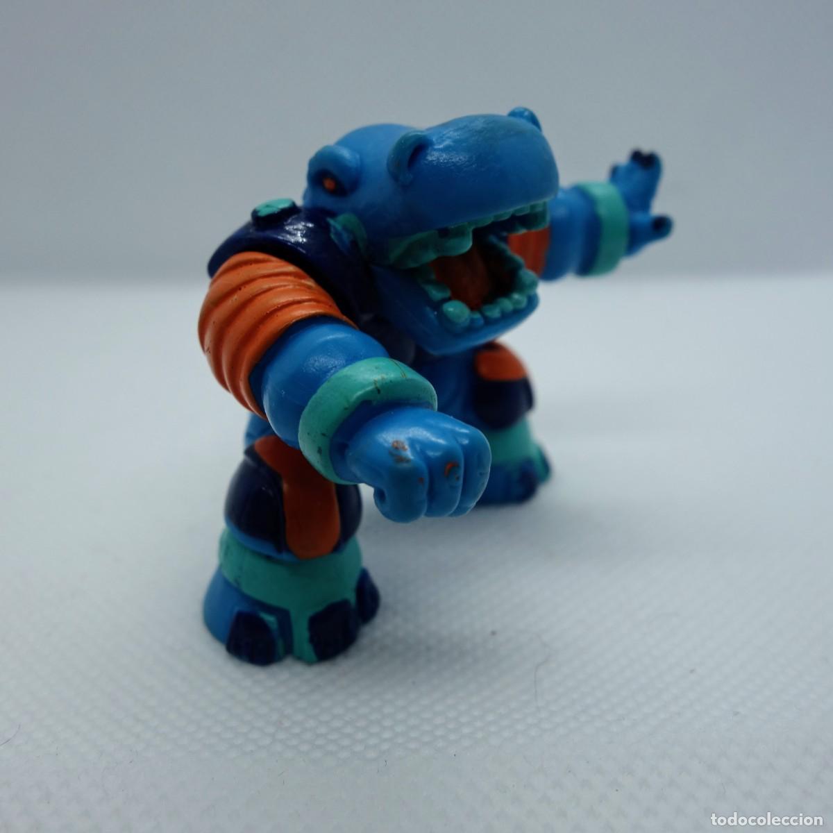 Figuras de goma y PVC: Gormiti Figura con conector para base - Foto 3