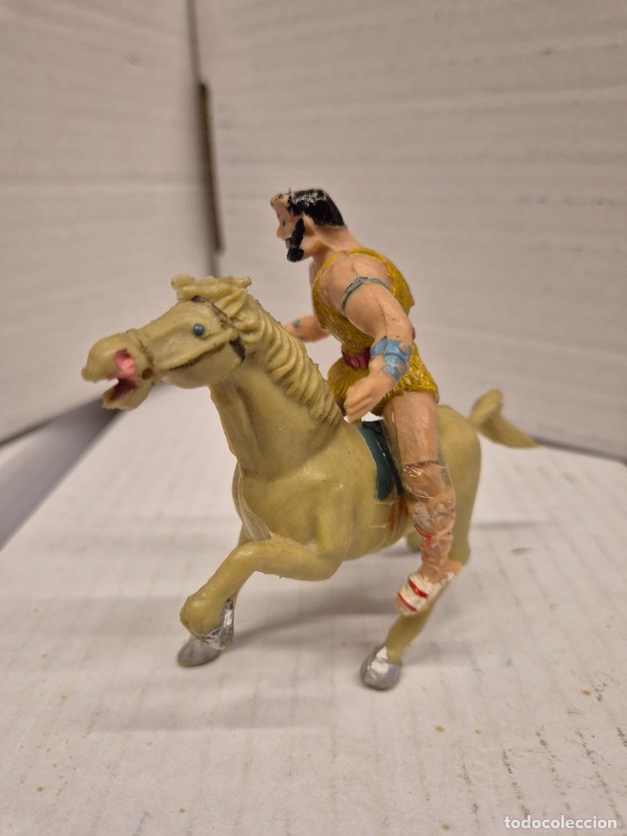 Figuras de goma y PVC: Taurus a caballo.Estereoplast - Foto 2