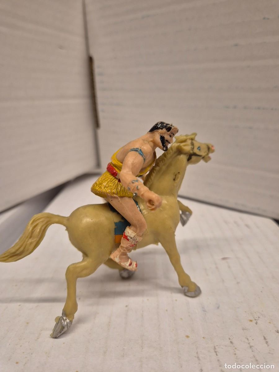 Figuras de goma y PVC: Taurus a caballo.Estereoplast - Foto 4
