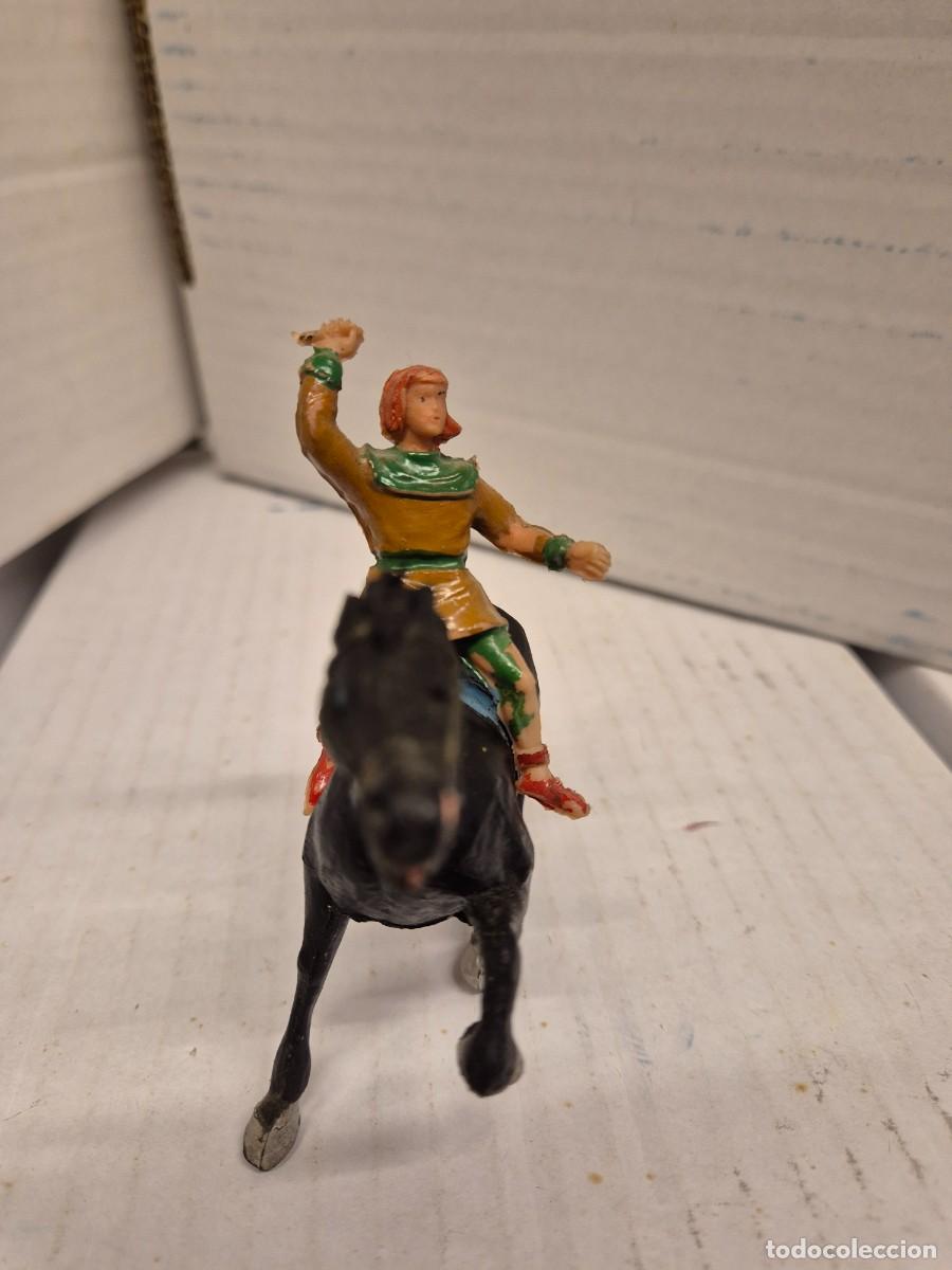 Figuras de goma y PVC: Crispin a caballo.Estereoplast. - Foto 2
