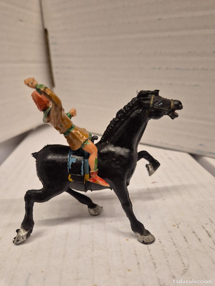 Figuras de goma y PVC: Crispin a caballo.Estereoplast. - Foto 3