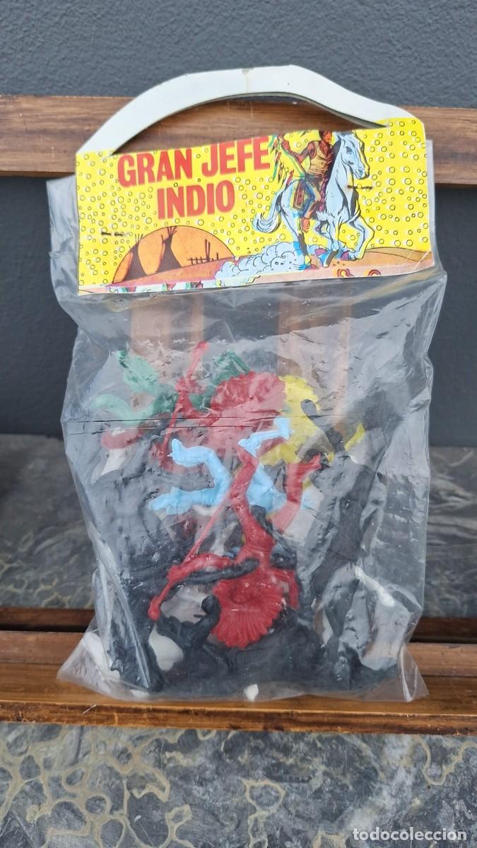 Figuras de goma y PVC: Bolsa de INDIOS y CABALLOS Gran Jefe Indio - Foto 3