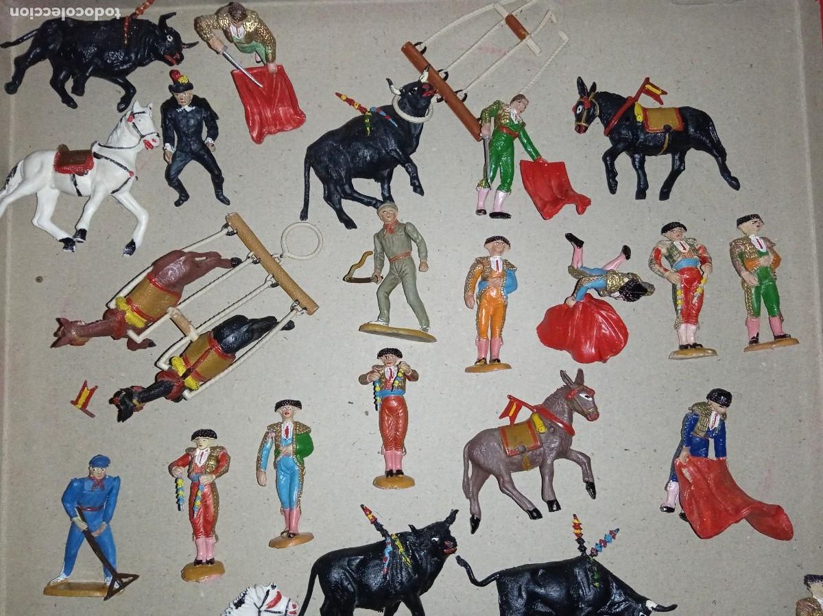 Figuras de goma y PVC: TOROS y TOREROS, TEIXIDO - Foto 2