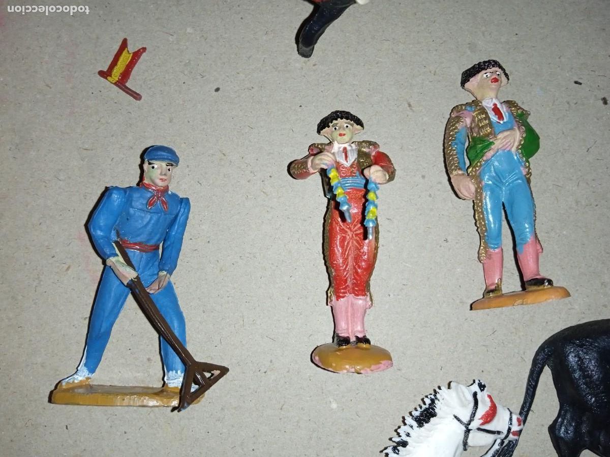 Figuras de goma y PVC: TOROS y TOREROS, TEIXIDO - Foto 5