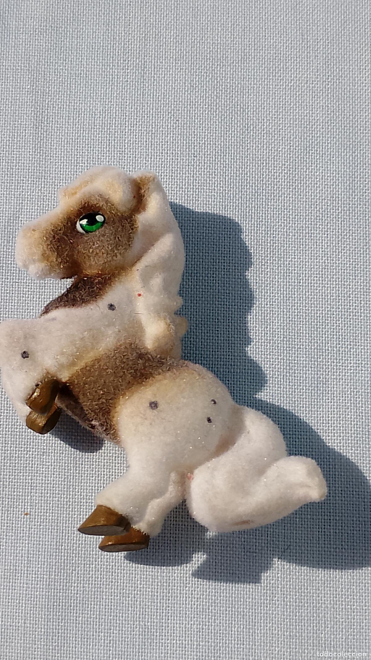 Figuras de Goma y PVC: Figura caballo colecci&oacute;n Pony in my Pocket, aterciopelado