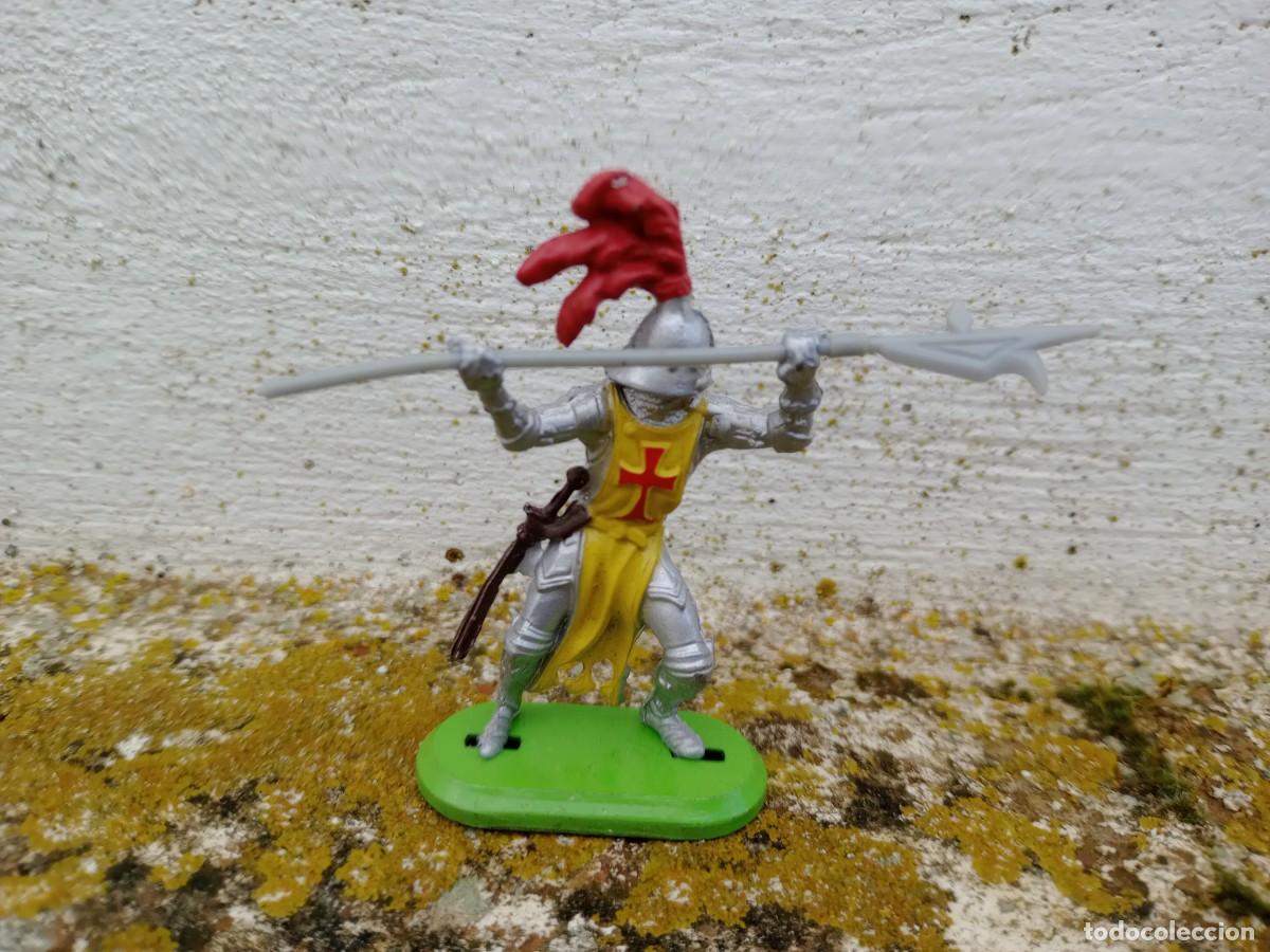 Figuras de goma y PVC: FIGURA MEDIEVAL DE BRITAINS - Foto 1