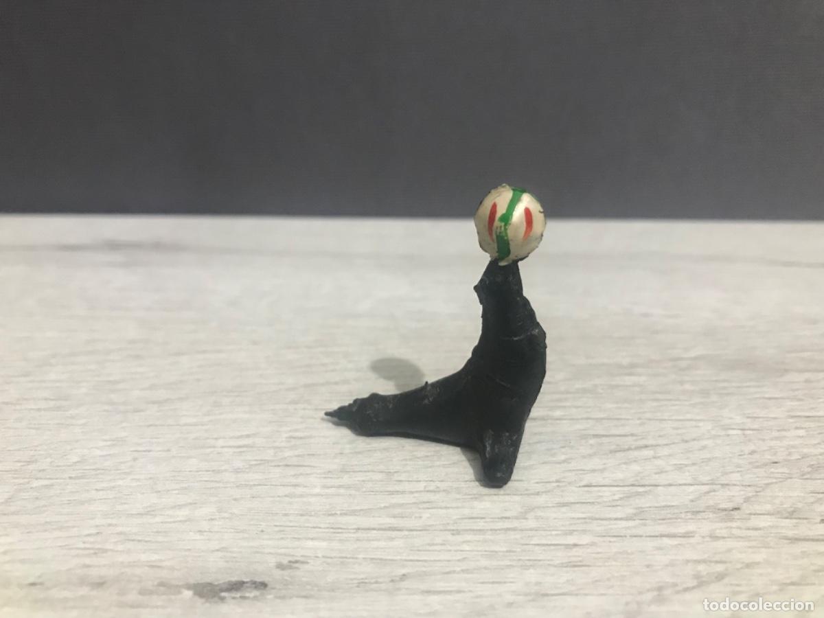Figuras de goma y PVC: Foca con pelota del circo jecsan con base - Foto 7