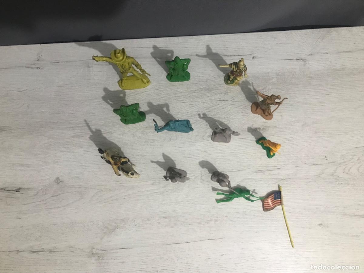 Figuras de goma y PVC: Lote de figuras variadas - Foto 2