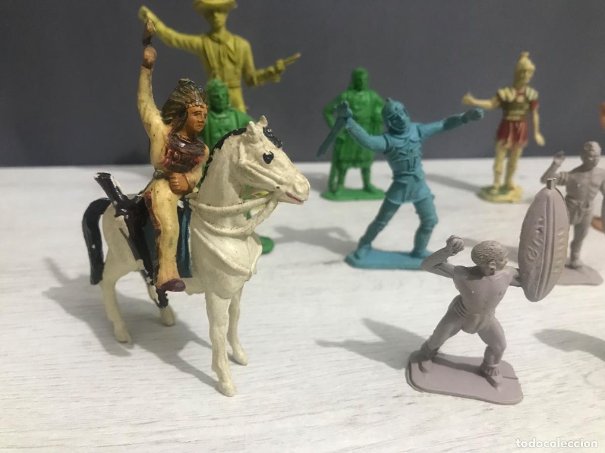 Figuras de goma y PVC: Lote de figuras variadas - Foto 7