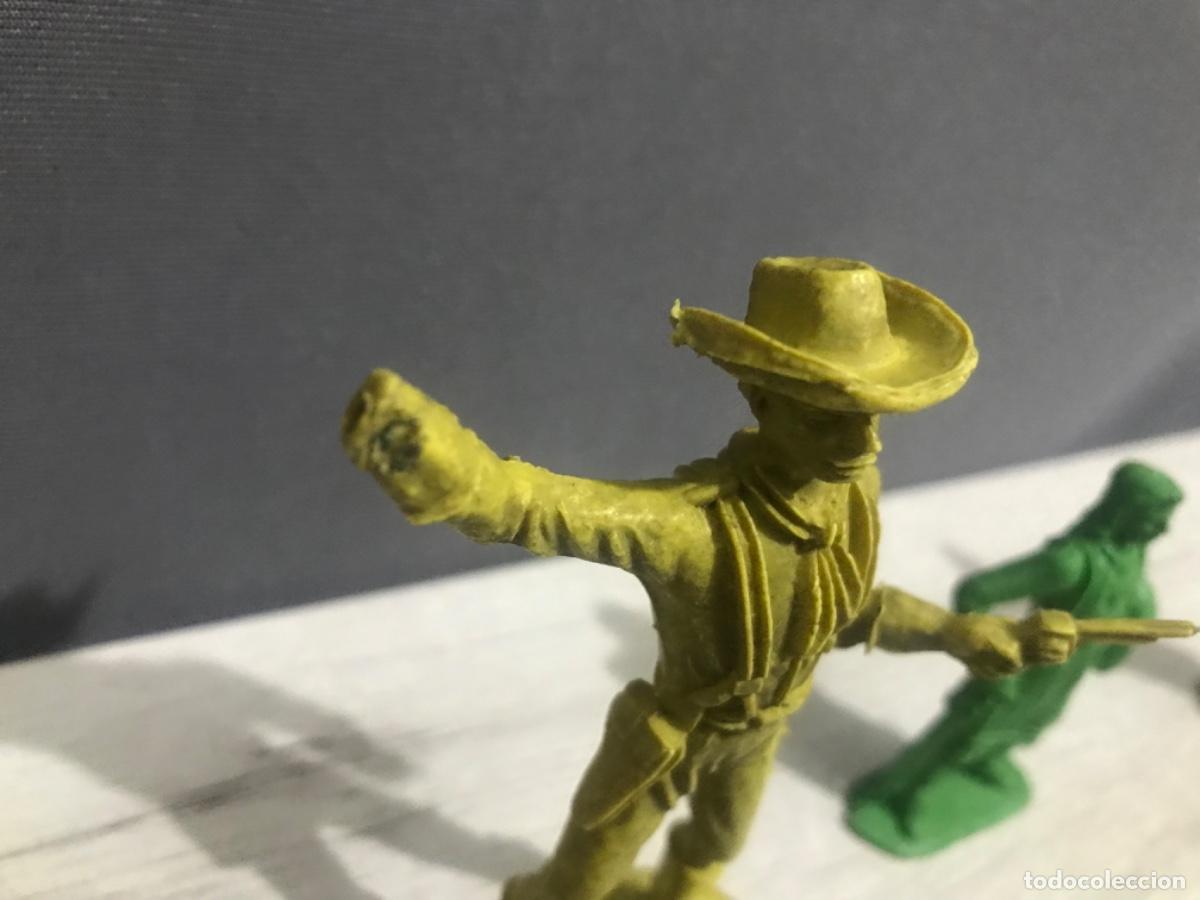 Figuras de goma y PVC: Lote de figuras variadas - Foto 10