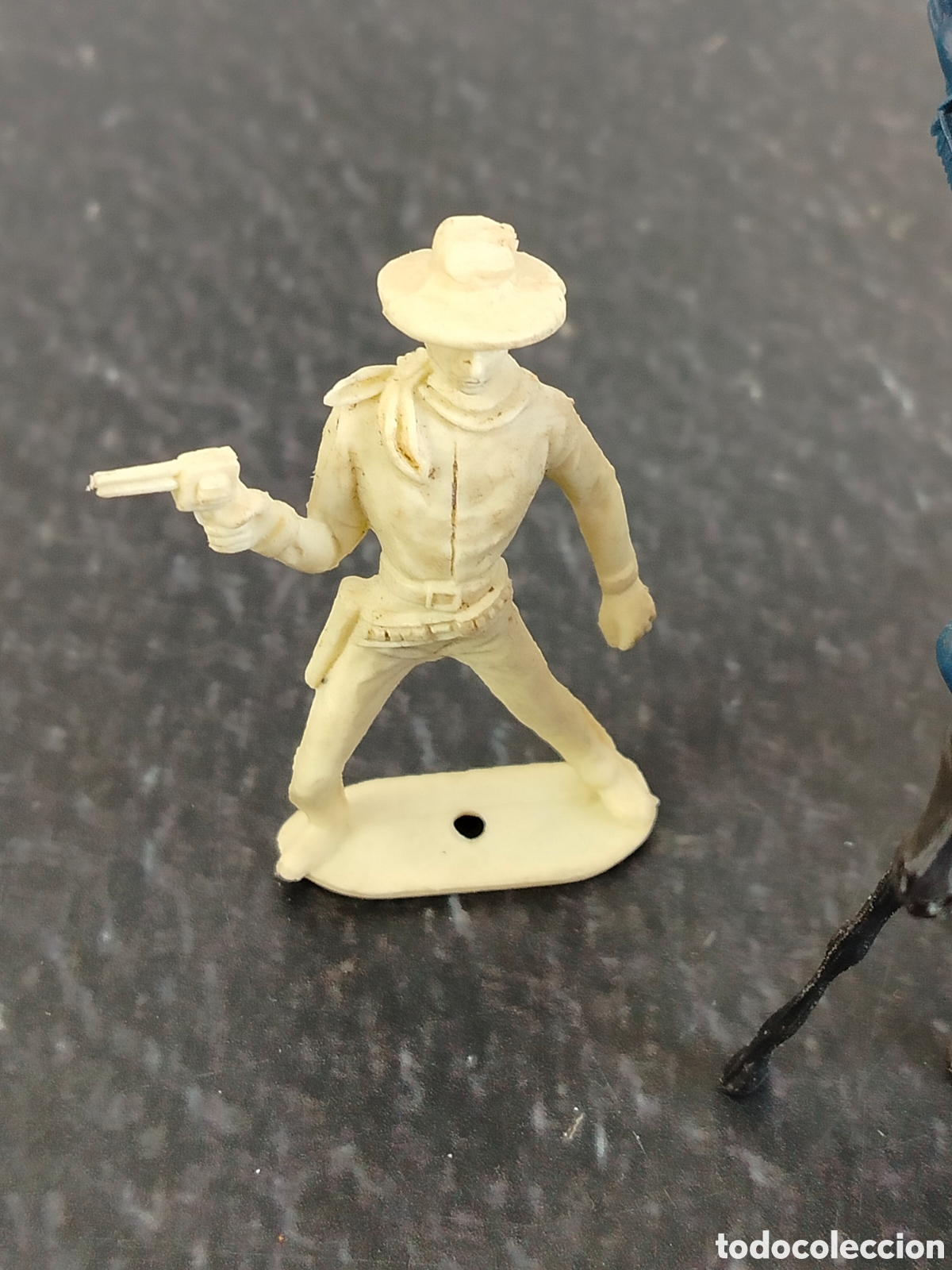 Figuras de goma y PVC: Lote indios y vaqueros de COMANSI monocolor - Foto 8