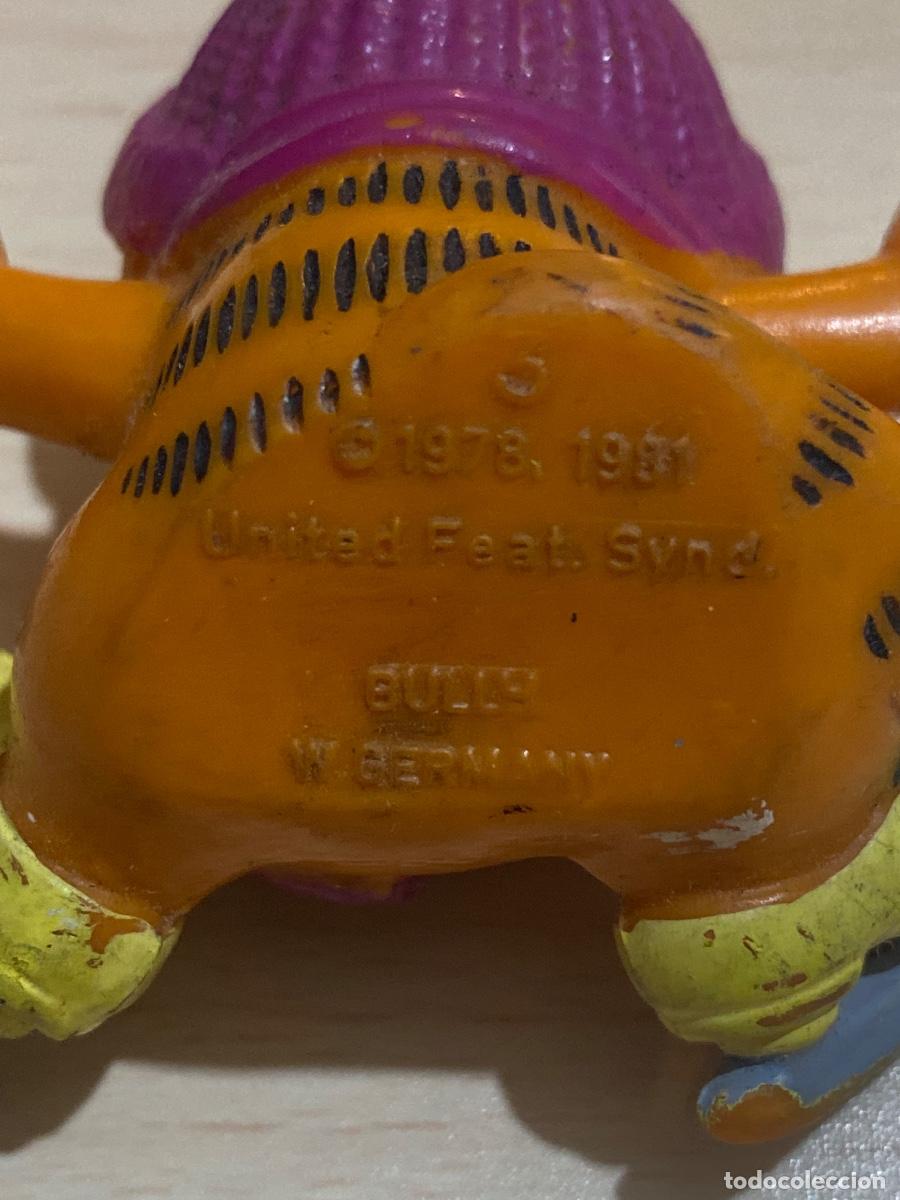 Figuras de goma y PVC: Pvc garfield patinando marca bully - Foto 2