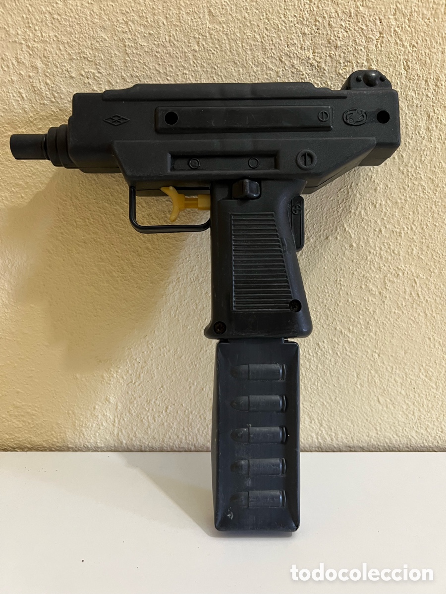 Figuras de goma y PVC: Antigua metralleta de juguete en pcv pistola de agua a&ntilde;os 80