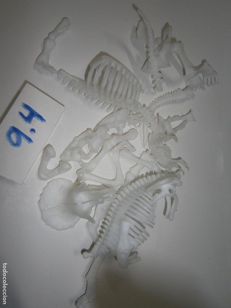 Rubber and PVC Figures: FIGURA DE GOMA O PVC - HUESOS DE DINOSAURIOS