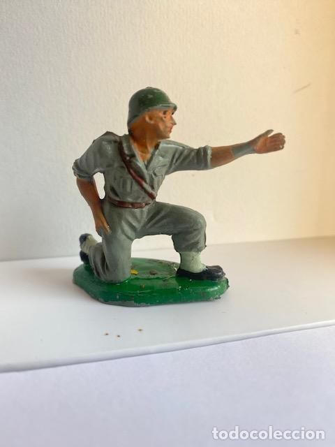 Figuras de goma y PVC: Servidor de ca&ntilde;on Americano. Pech - Foto 1