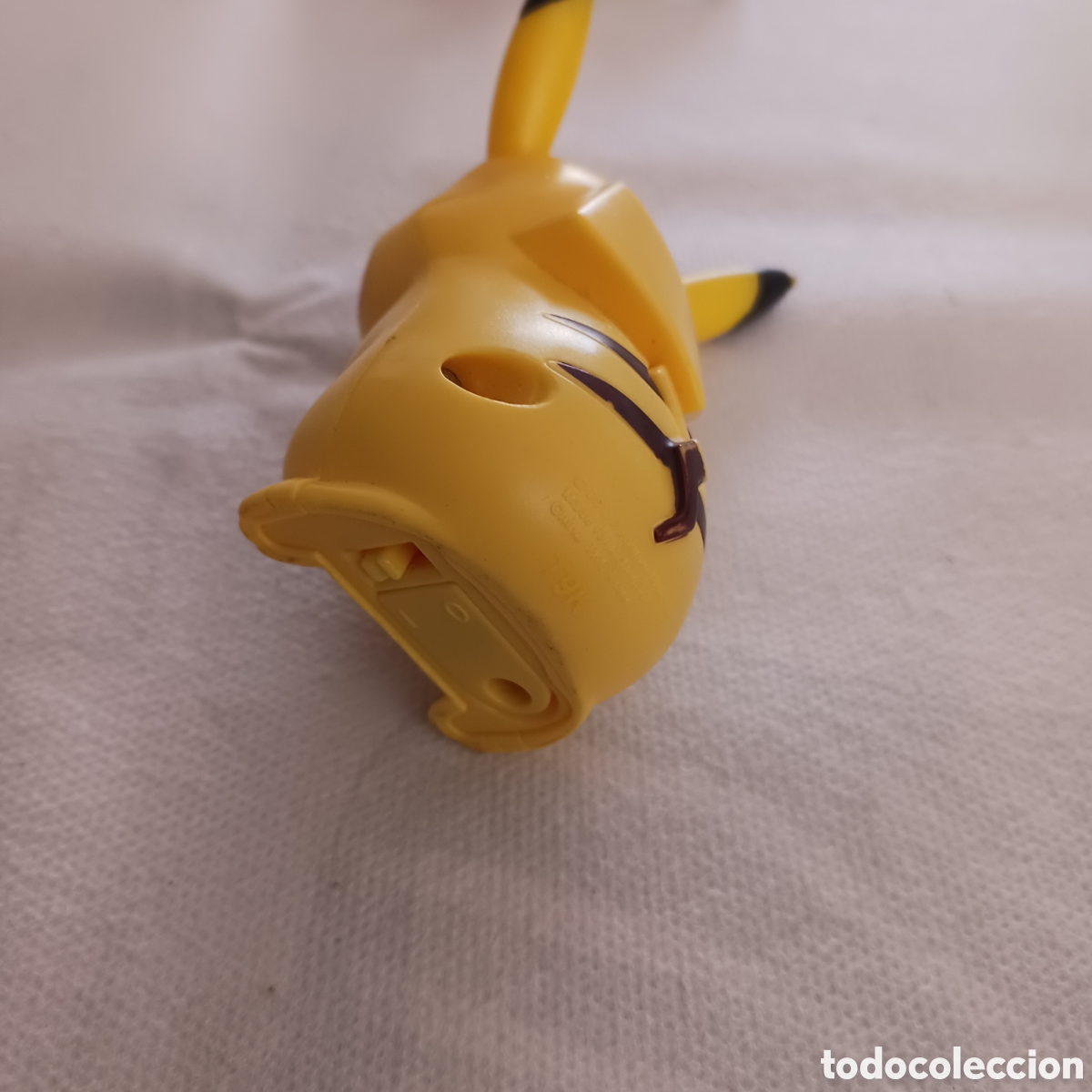 Figuras de goma y PVC: Pikachu ,figura de 9cm. - Foto 3