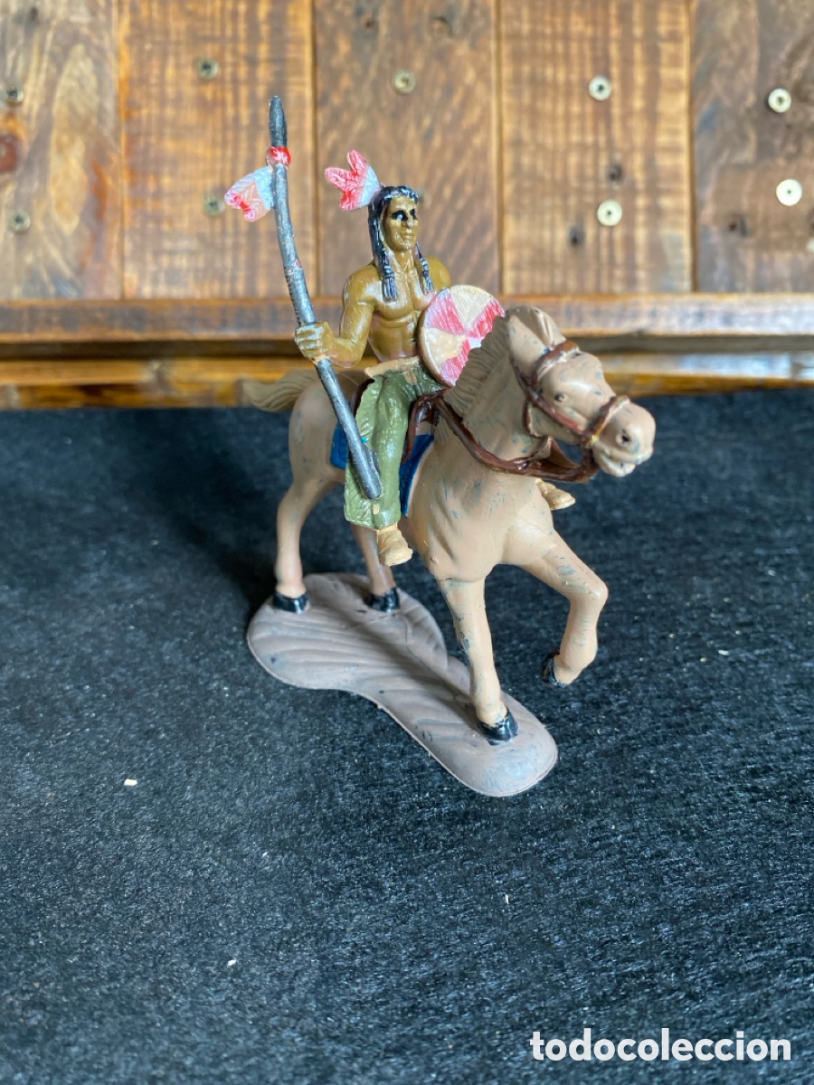 Figuras de goma y PVC: Figuras de goma indio y caballo - Foto 1