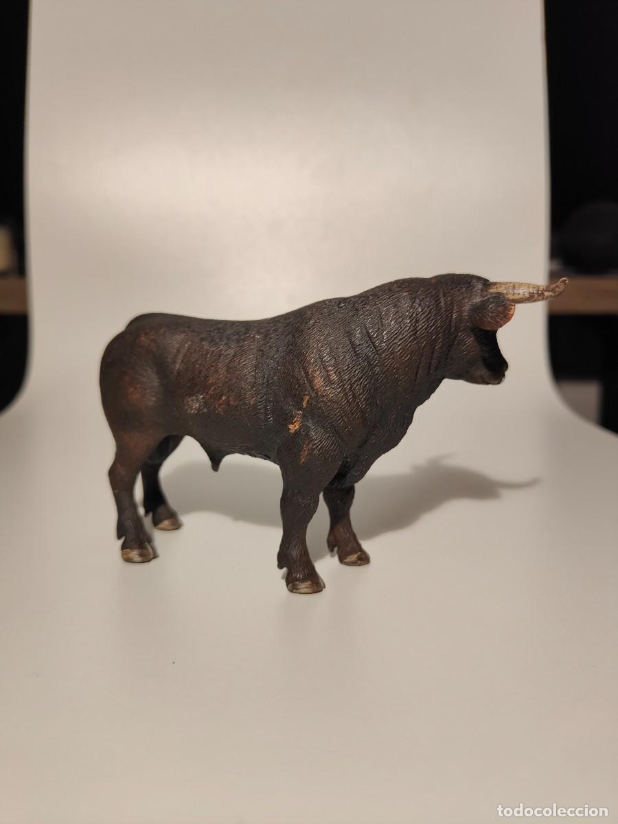Figuras de goma y PVC: Figura Toro Schleich - Foto 2