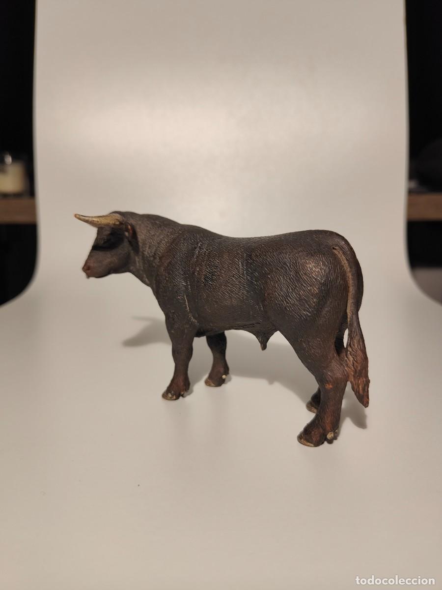Figuras de goma y PVC: Figura Toro Schleich - Foto 4