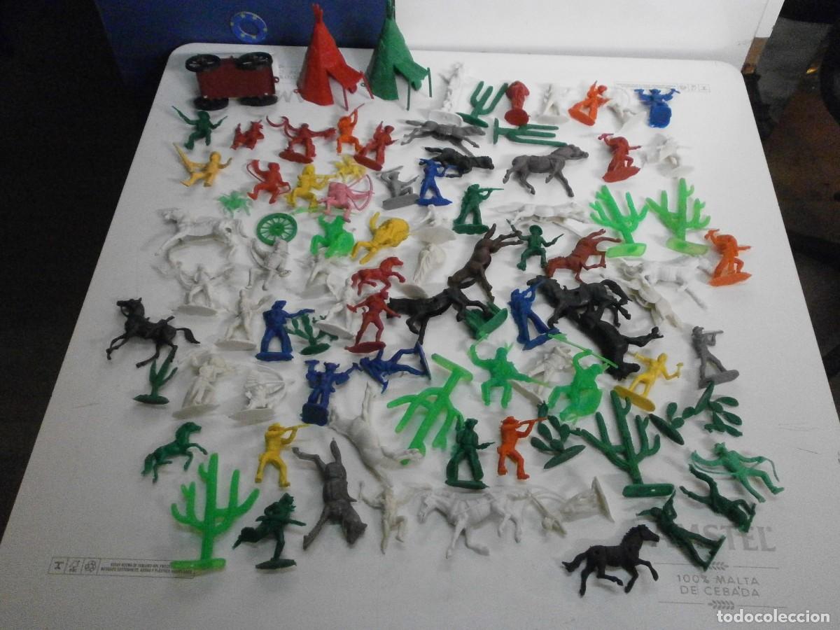 Figuras de goma y PVC: lote 1 de indios y vaqueros comansi gama pech lafredo - Foto 1