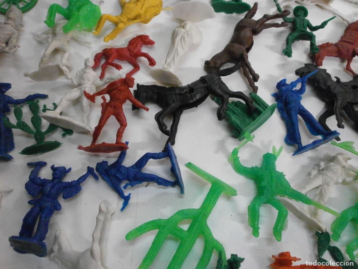Figuras de goma y PVC: lote 1 de indios y vaqueros comansi gama pech lafredo - Foto 9
