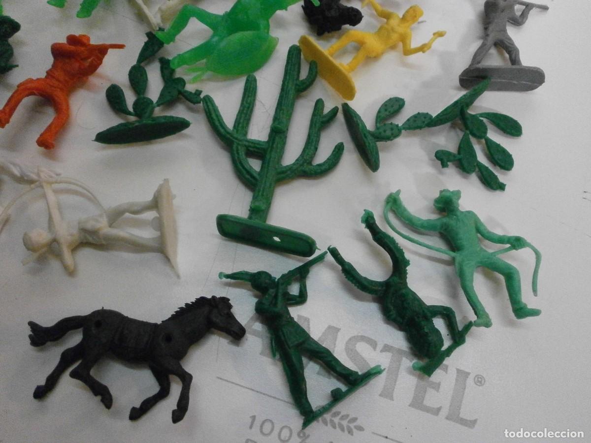 Figuras de goma y PVC: lote 1 de indios y vaqueros comansi gama pech lafredo - Foto 11