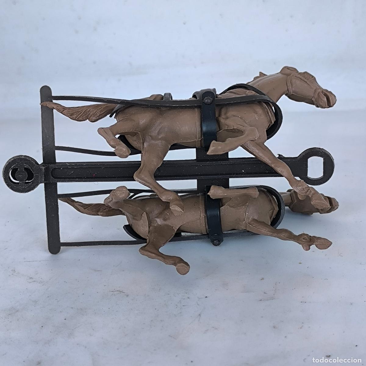 Figuras de goma y PVC: Caballos de tiro COMANSI - Foto 6