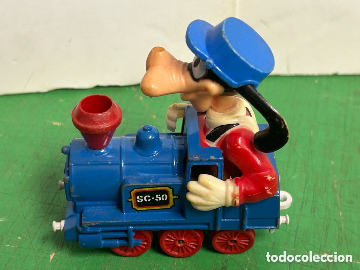 Figurines en Caoutchouc et PVC: MAQUINISTA DE TREN GOOFY DE GUSIVAL LE FALTA UNA OREJA