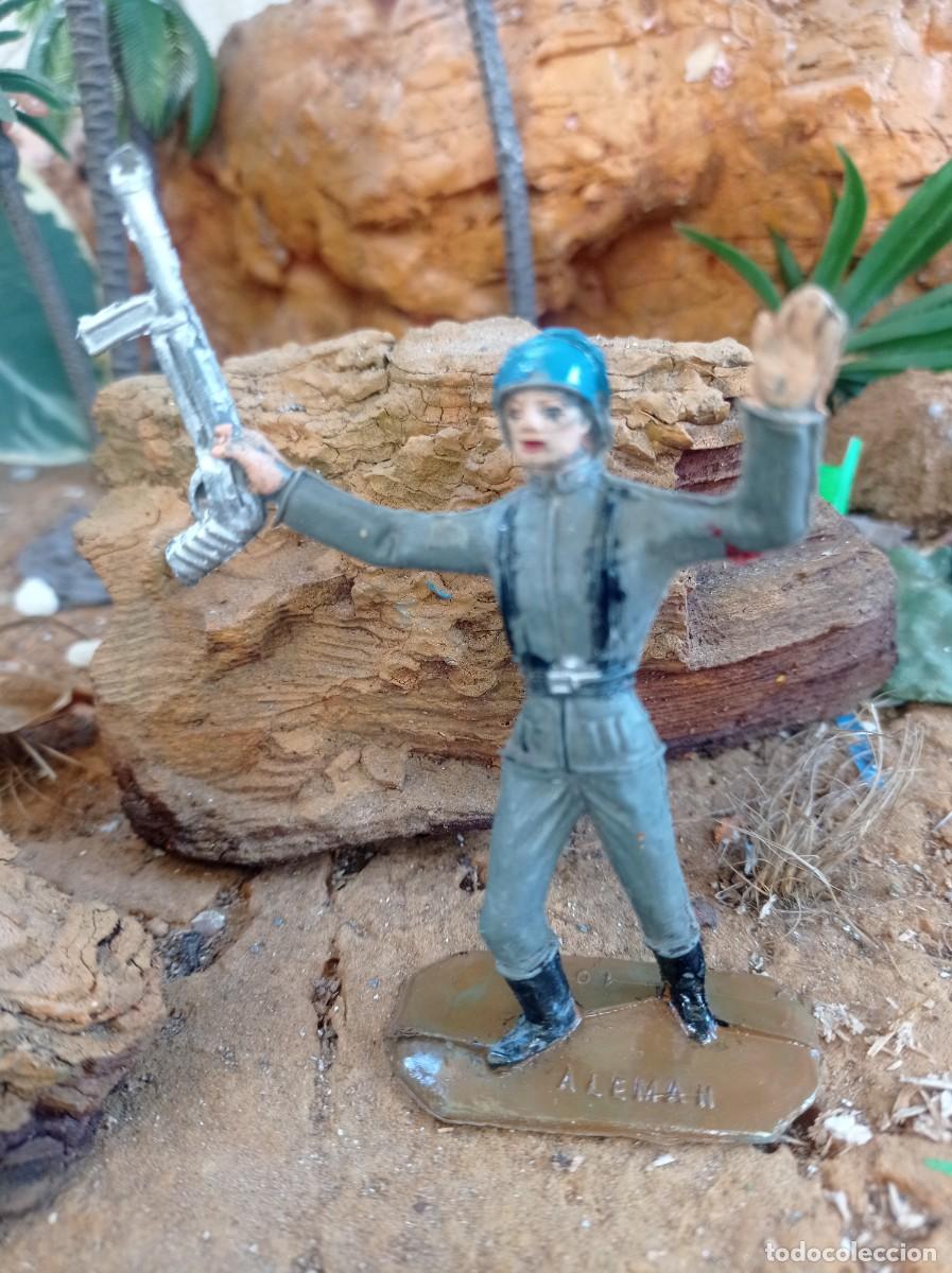 Figuras de goma y PVC: Soldado alem&aacute;n de comansi - Foto 1