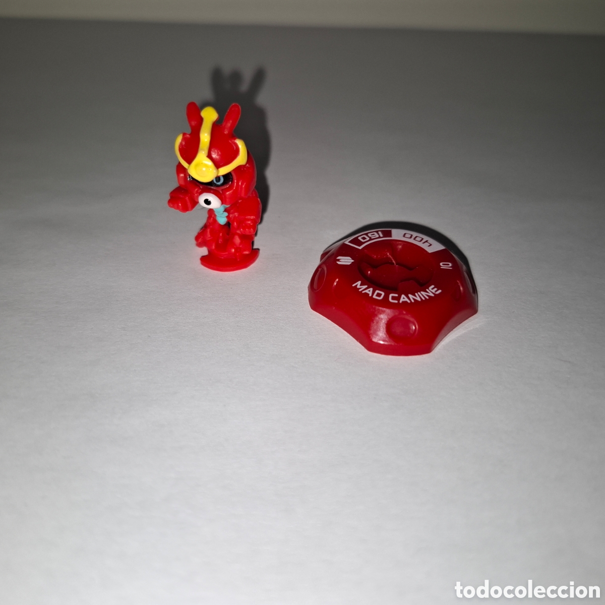 Figuras de Goma y PVC: FIGURA DE LA COLECCI&Oacute;N KOBOTS 10 MAD CANINE MAGIC BOX INC