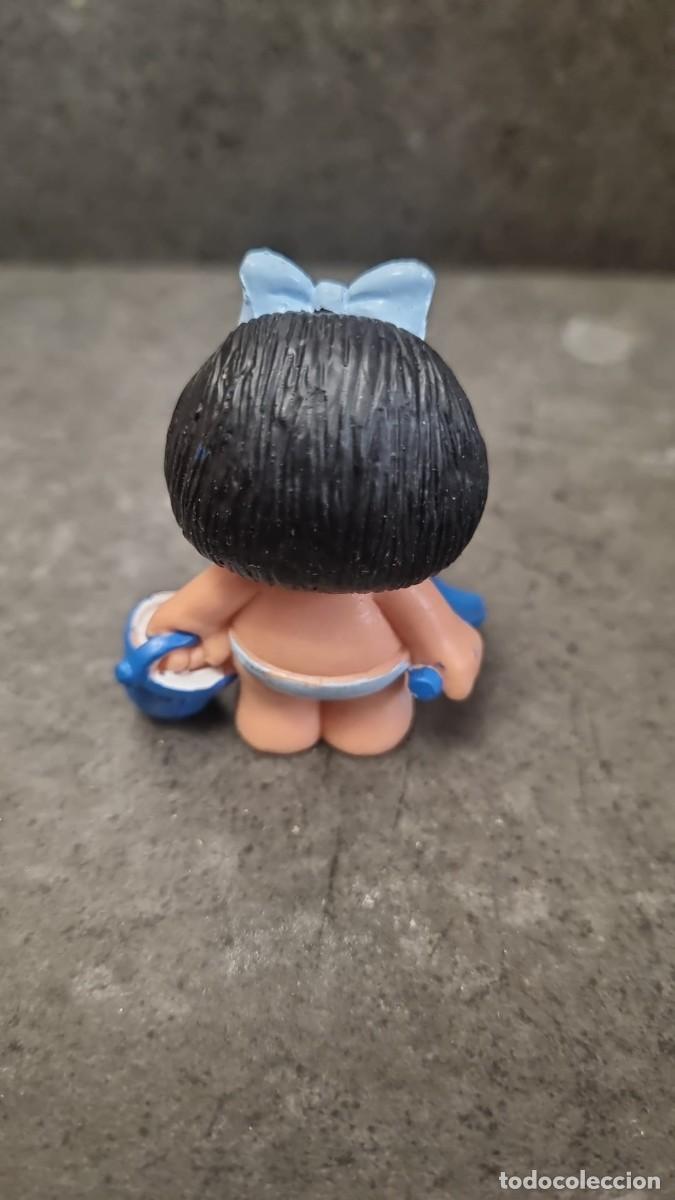 Figuras de goma y PVC: Figura de MAFALDA en la playa, de COMICS SPAIN - Foto 2