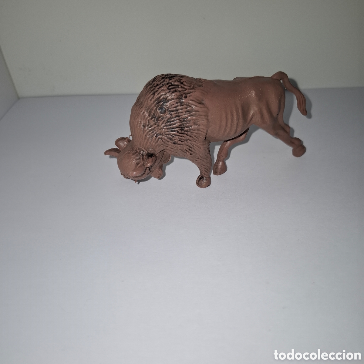 BISONTE DE PLASTICO INDIOS Y VAQUEROS