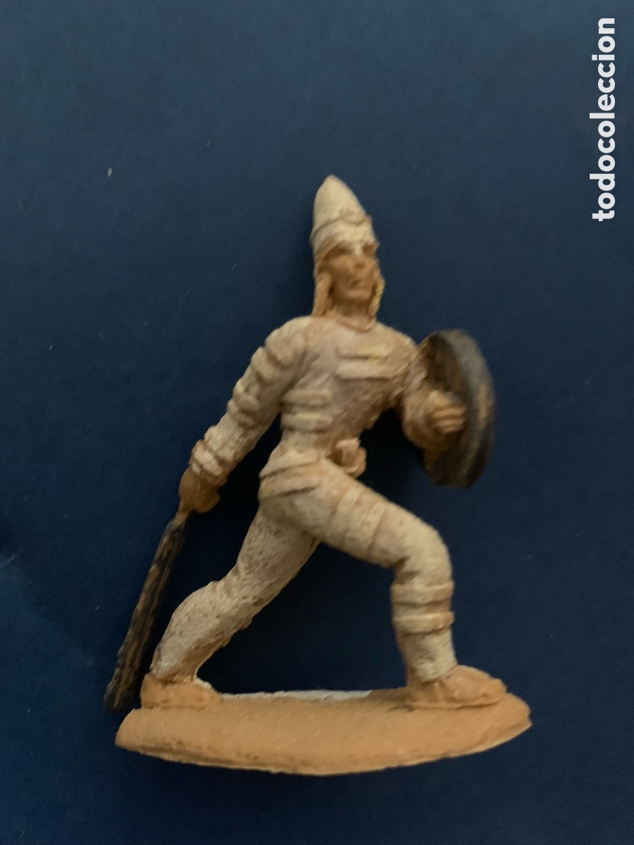 Figuras de goma y PVC: Guerrero azteca barzso 6 cm - Foto 1