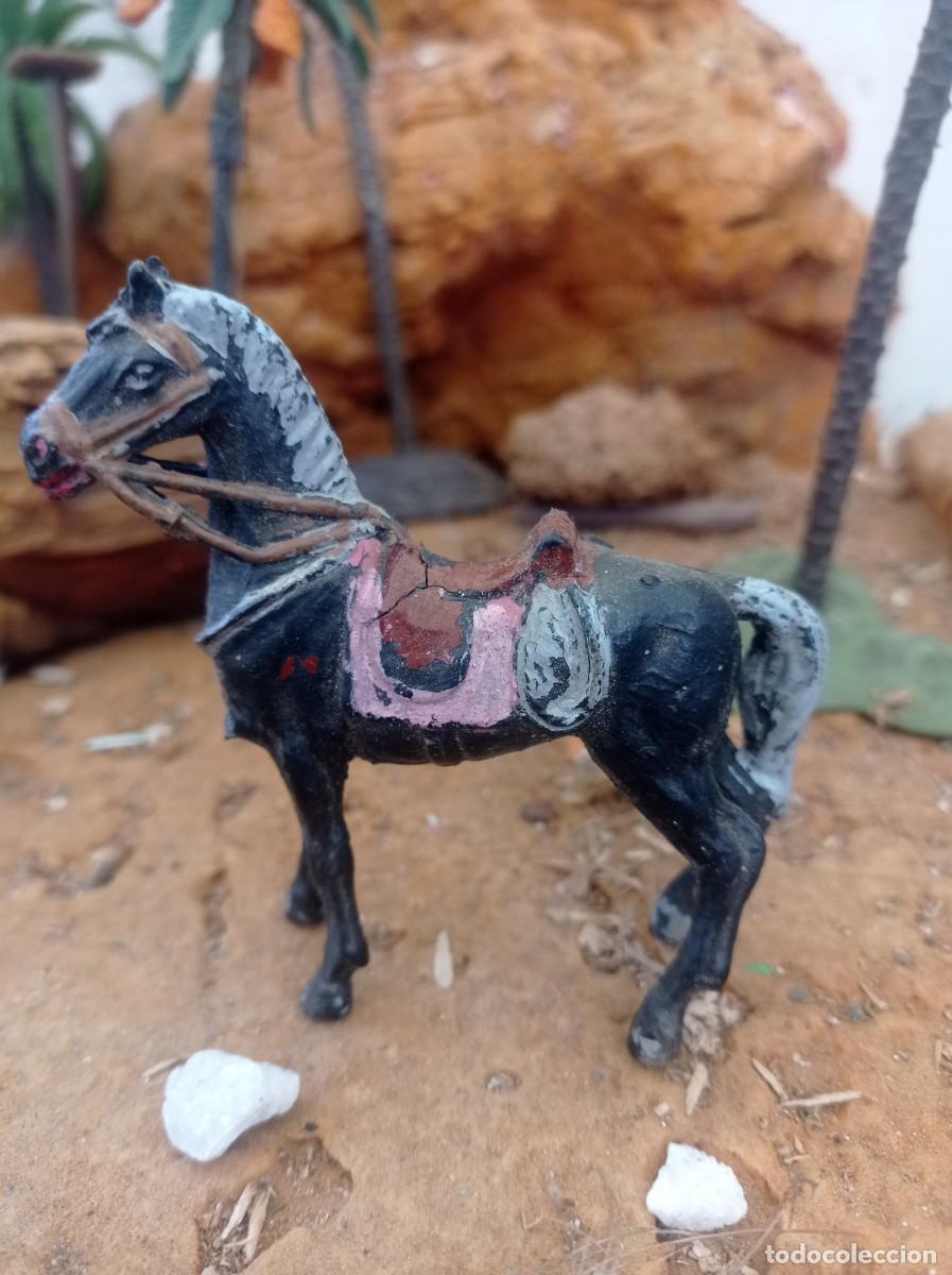 Figuras de goma y PVC: Caballo vaquero de pech - Foto 2