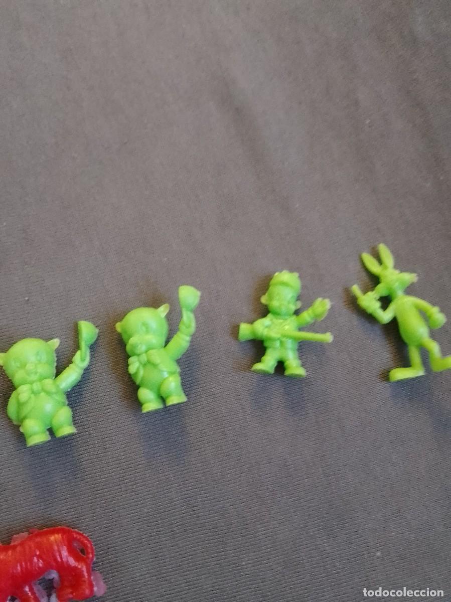Figuras de goma y PVC: Dunkin lote de 11 mu&ntilde;equitos variados - Foto 4