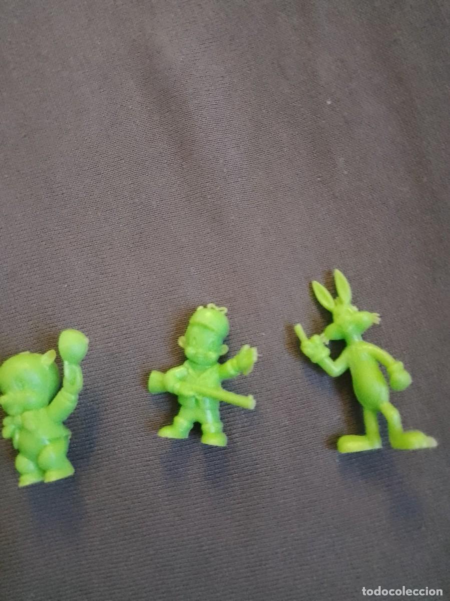 Figuras de goma y PVC: Dunkin lote de 11 mu&ntilde;equitos variados - Foto 5