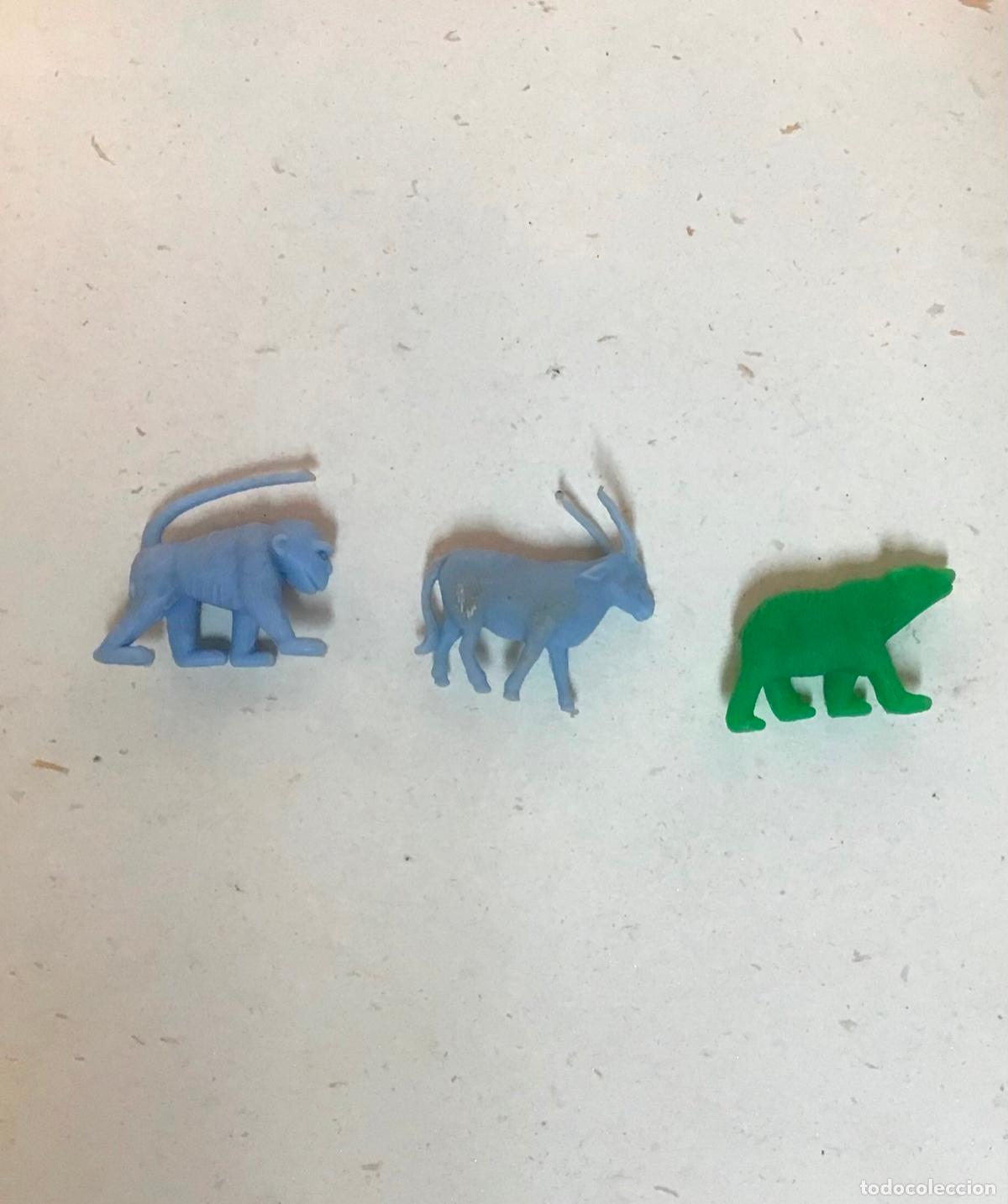 Figuras de goma y PVC: FIGURITAS DUNKIN, ANIMALES. - Foto 2