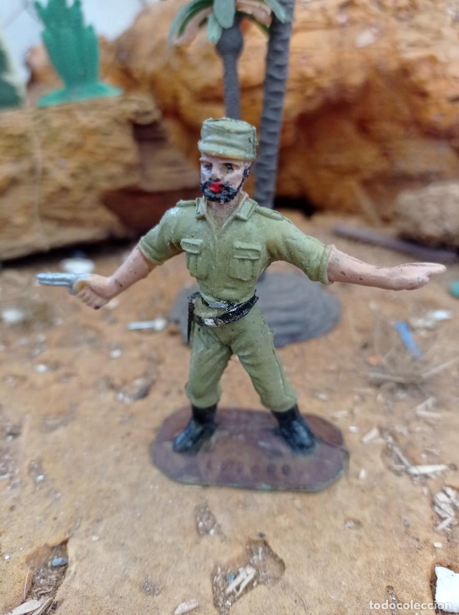 Figuras de goma y PVC: Fidel castro cubano de comansi - Foto 1