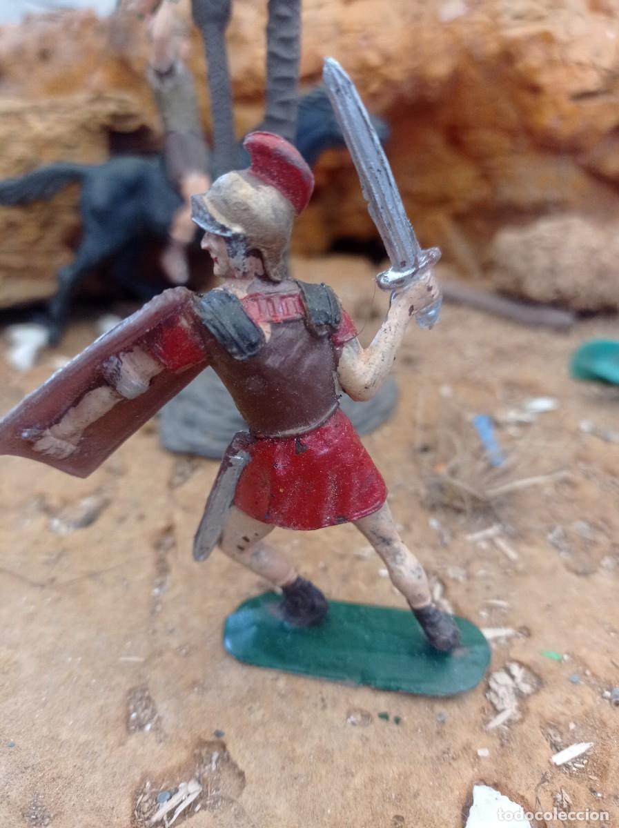 Figuras de goma y PVC: Romano con espada de jecsan - Foto 2