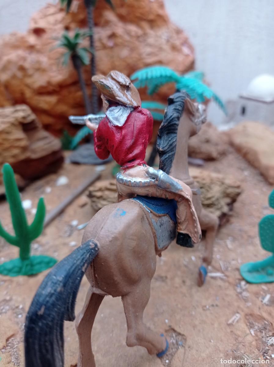 Figuras de goma y PVC: Vaquero y caballo de lafredo - Foto 3
