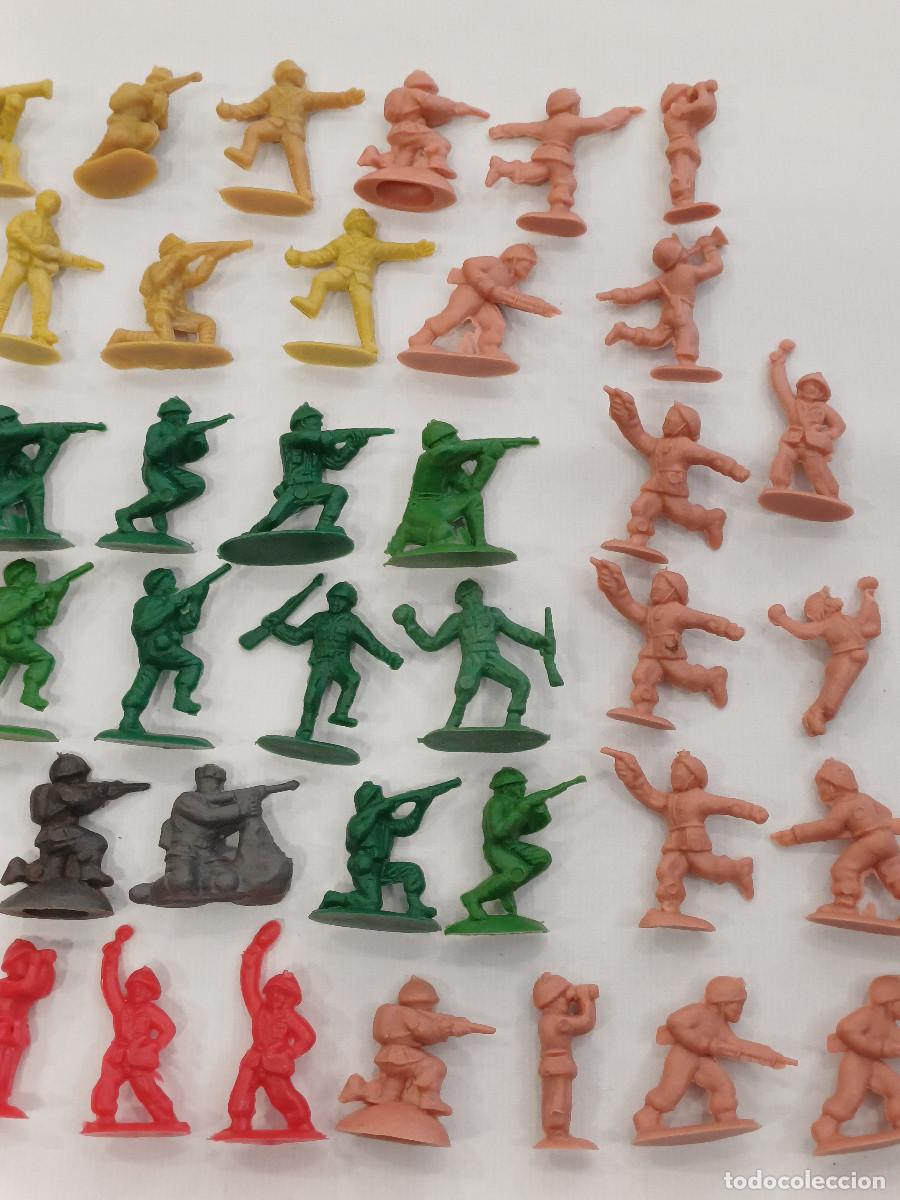 Figuras de goma y PVC: LOTE DE FIGURAS DUNKIN. - Foto 3
