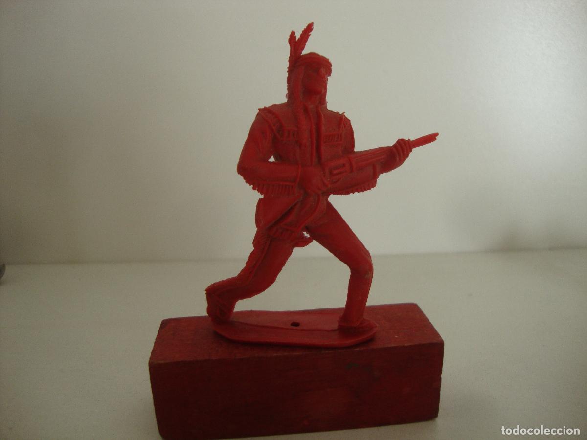 Figuras de goma y PVC: FIGURA PLASTICO COMANSI INDIO - Foto 1