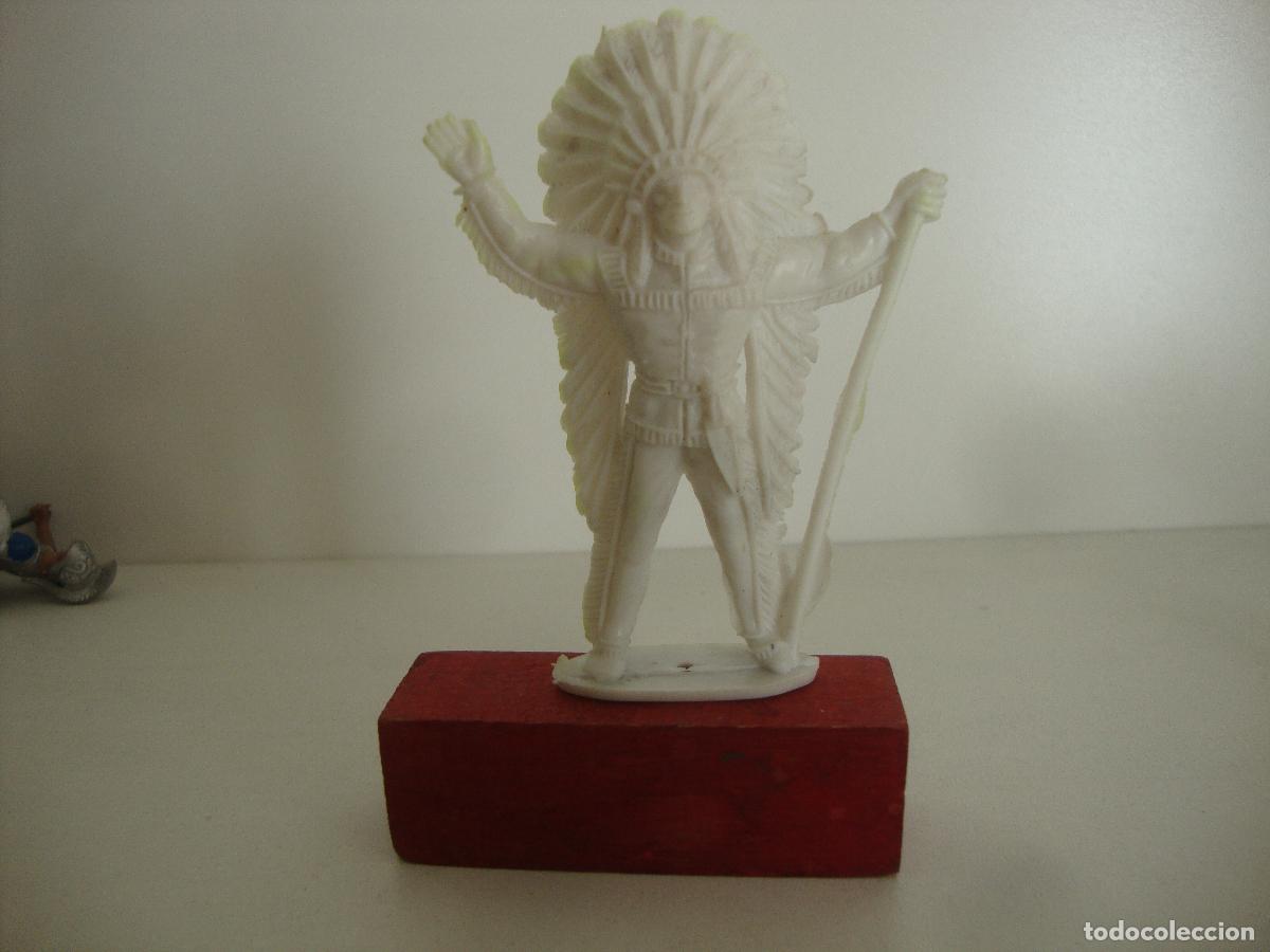 Figuras de goma y PVC: FIGURA PLASTICO COMANSI INDIO - Foto 1